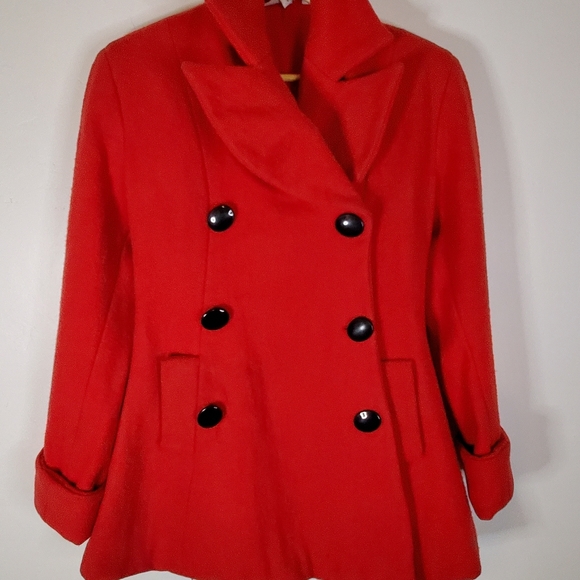 Red Mod 60s-style Wool Peacoat with Bold Black Buttons - Picture 14 of 16